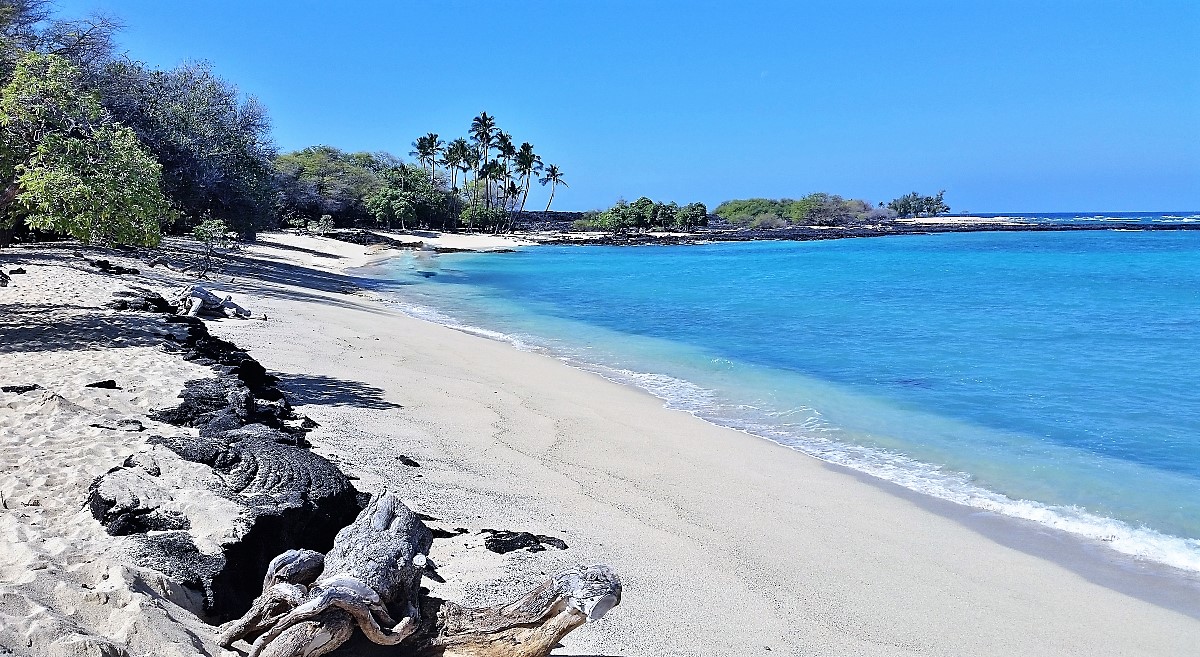 As of May 1, 2020, Beach Parks in Hawaii remain closed; other restrictions due to Covid-19