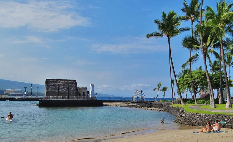 Heiau at Kamakahonu Beach