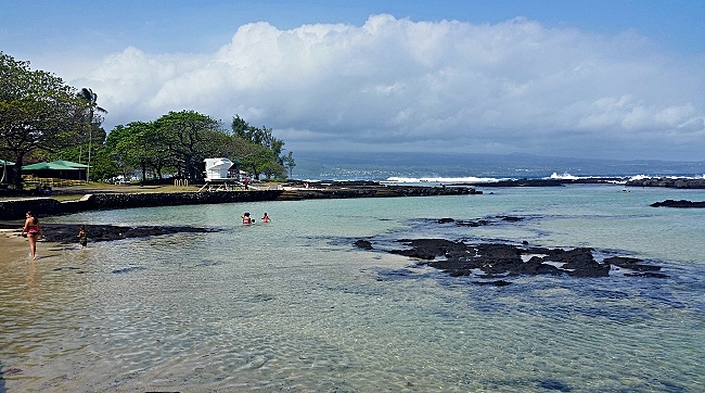 Onekahakaha Beach Park