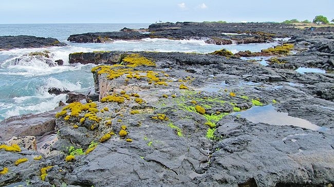 Wawaloli Beach