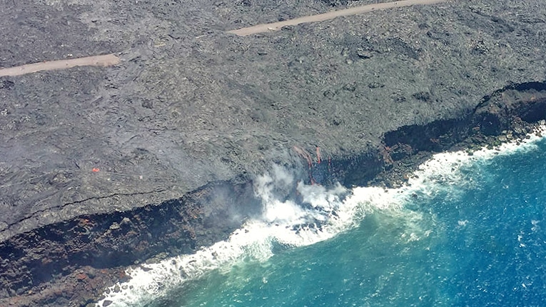 Kilauea Pu'u 'O'o lava flow ocean entry