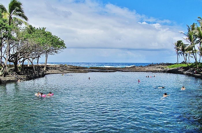 Ahalanui Beach Park