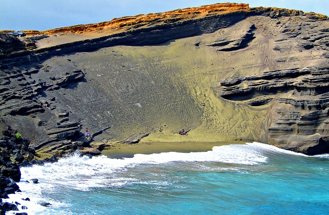 Papakolea Green Sand Beach