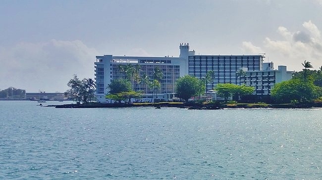 Hilo Naniloa Hotel