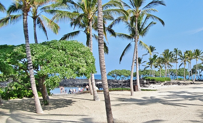 Kikaua Beach park