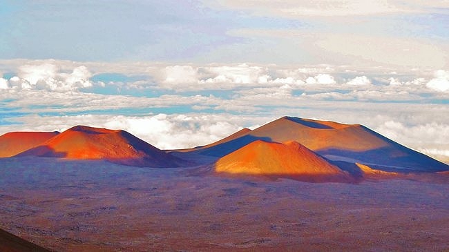 Mauna Kea Volcano summit